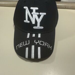 Black and White NY Cap